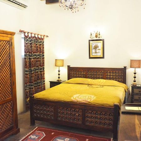 Orient Guest House Дубай Екстериор снимка