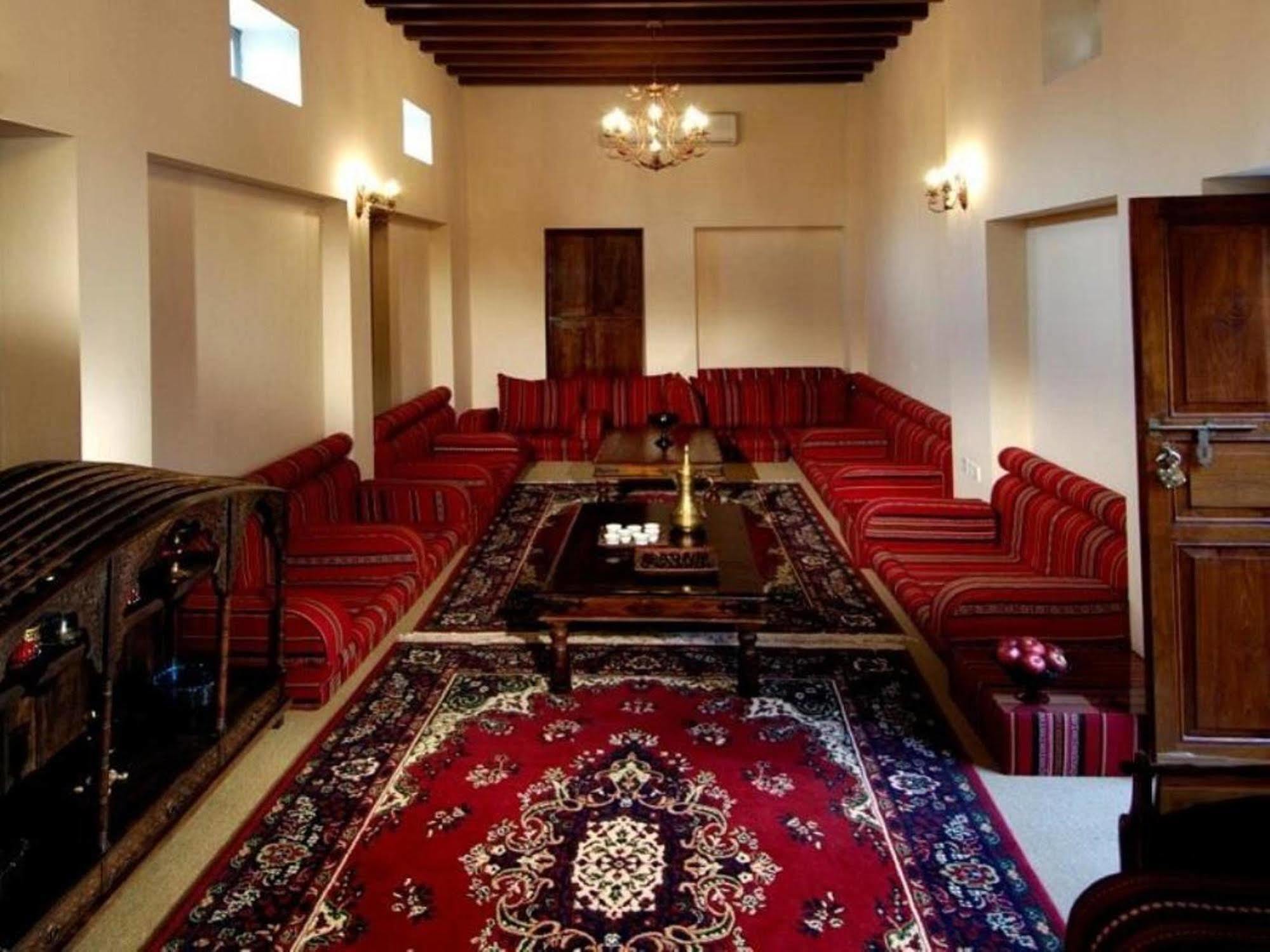 Orient Guest House Дубай Екстериор снимка